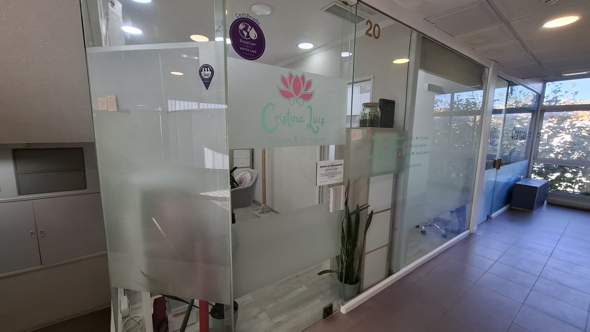 Entrada do espaço Cristina Luis na Ericeira